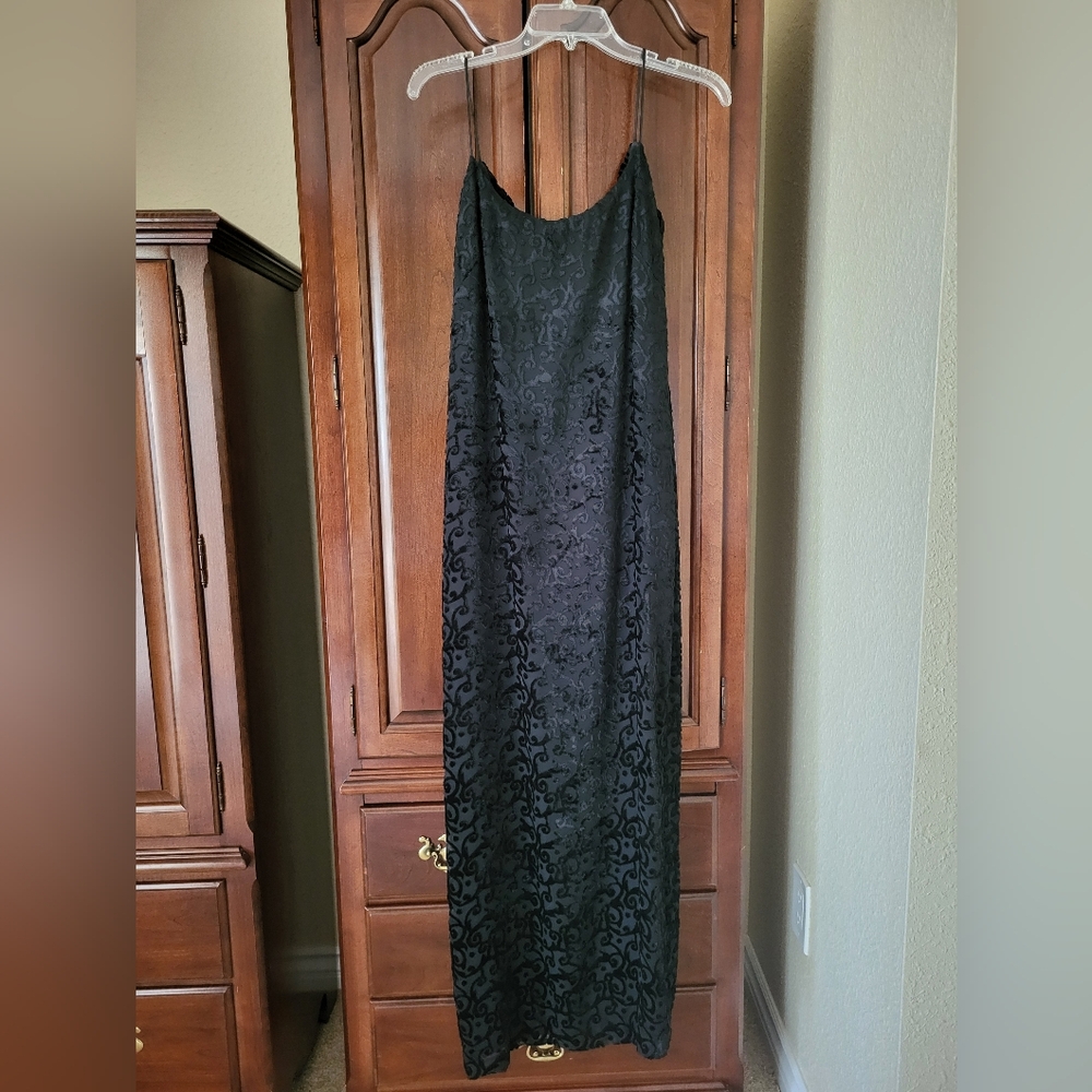 Laundry By Shelli Segal Black Spaghetti Strap Dress